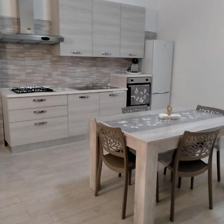 Anefe Hotel Brindisi Bagian luar foto