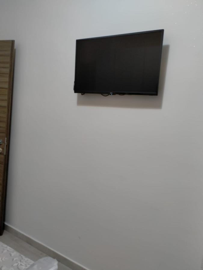 Anefe Hotel Brindisi Bagian luar foto