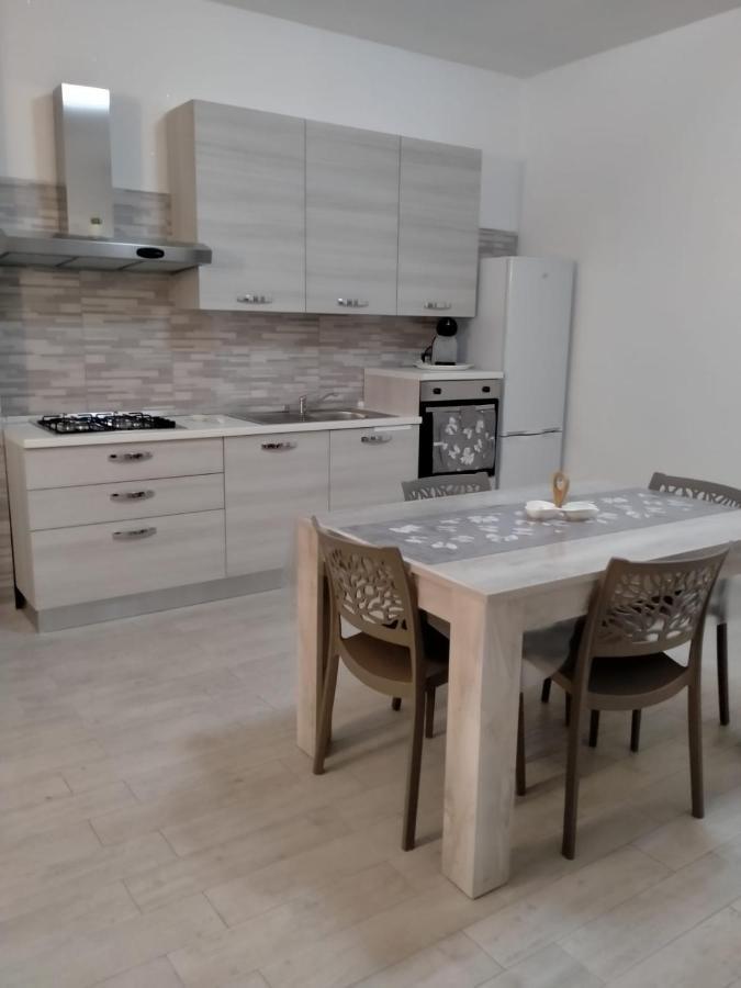 Anefe Hotel Brindisi Bagian luar foto